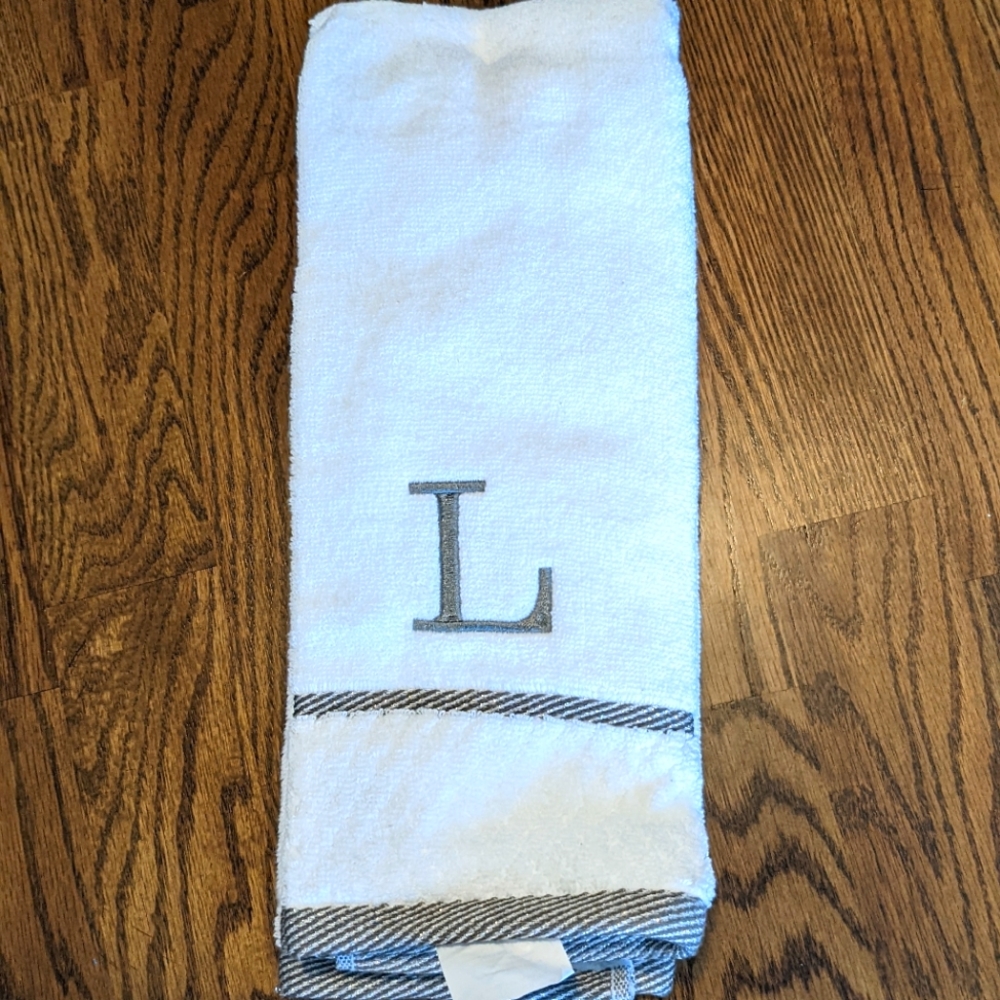 L Monogram Towels